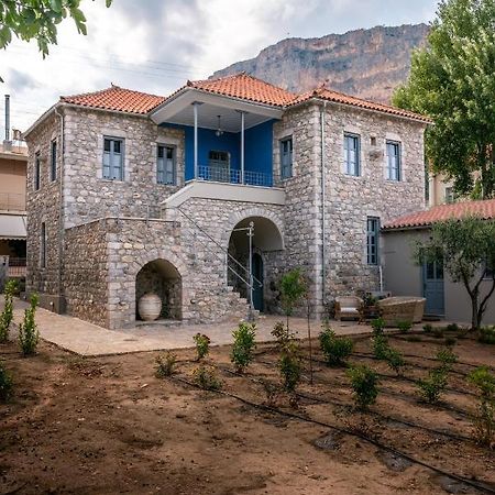 Englezena'S Guesthouse Leonídion Exteriér fotografie