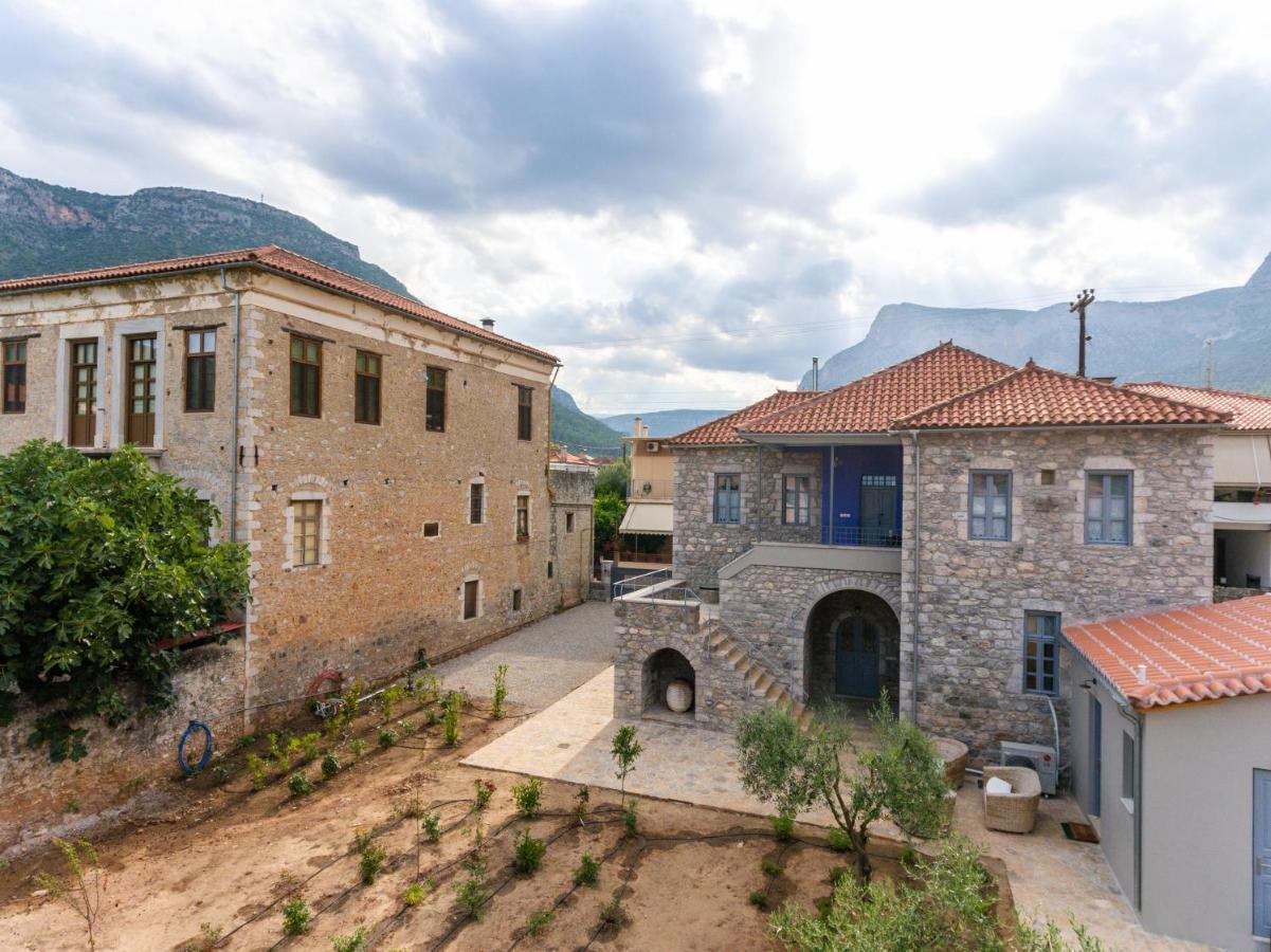 Englezena'S Guesthouse Leonídion Exteriér fotografie